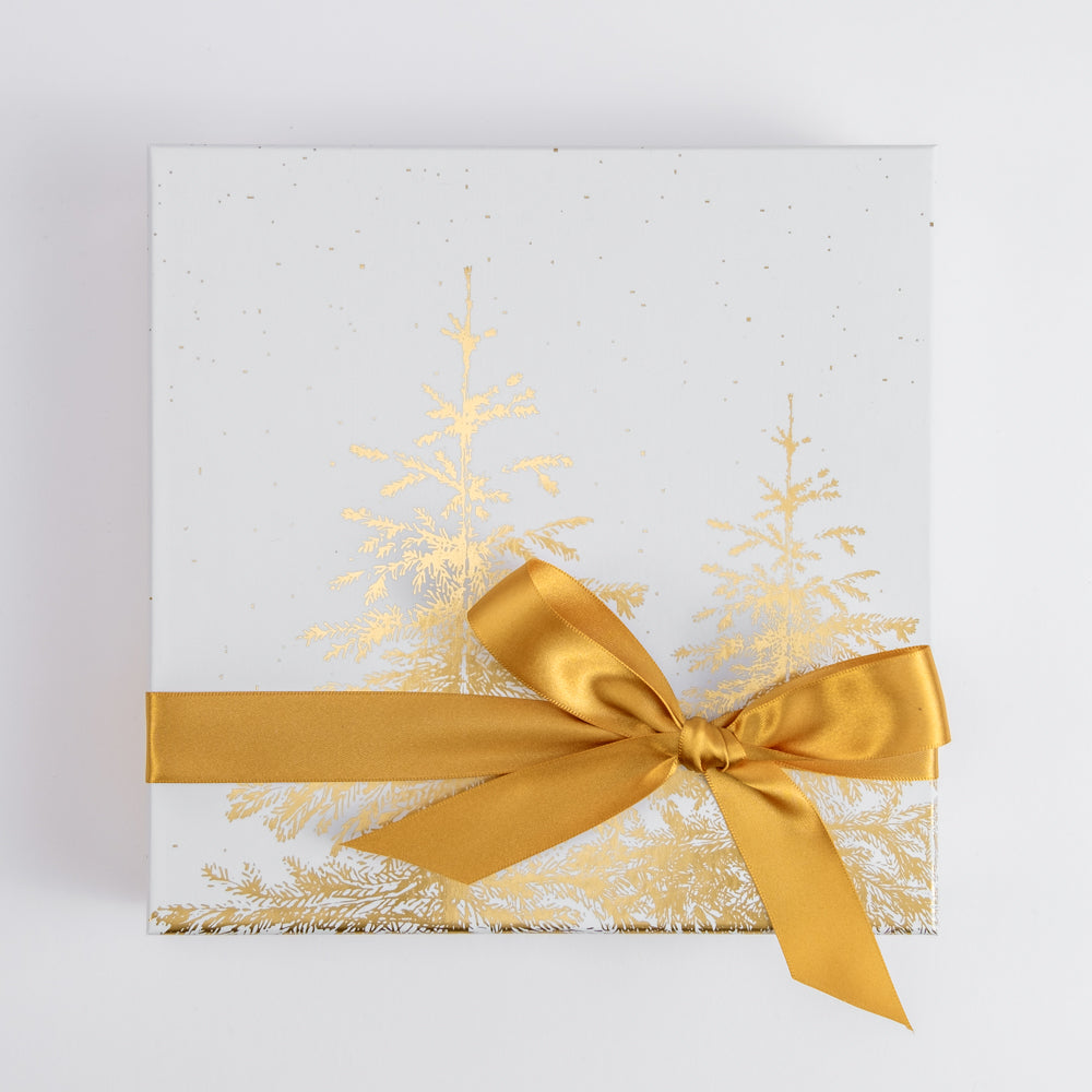 36 Pralinen | "Winterwald" | weiß-gold | vier Motive