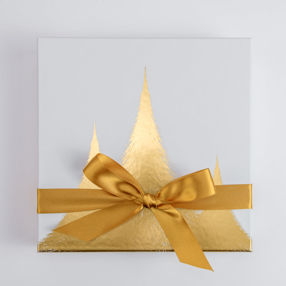 36 Pralinen | "Winterwald" | weiß-gold | vier Motive