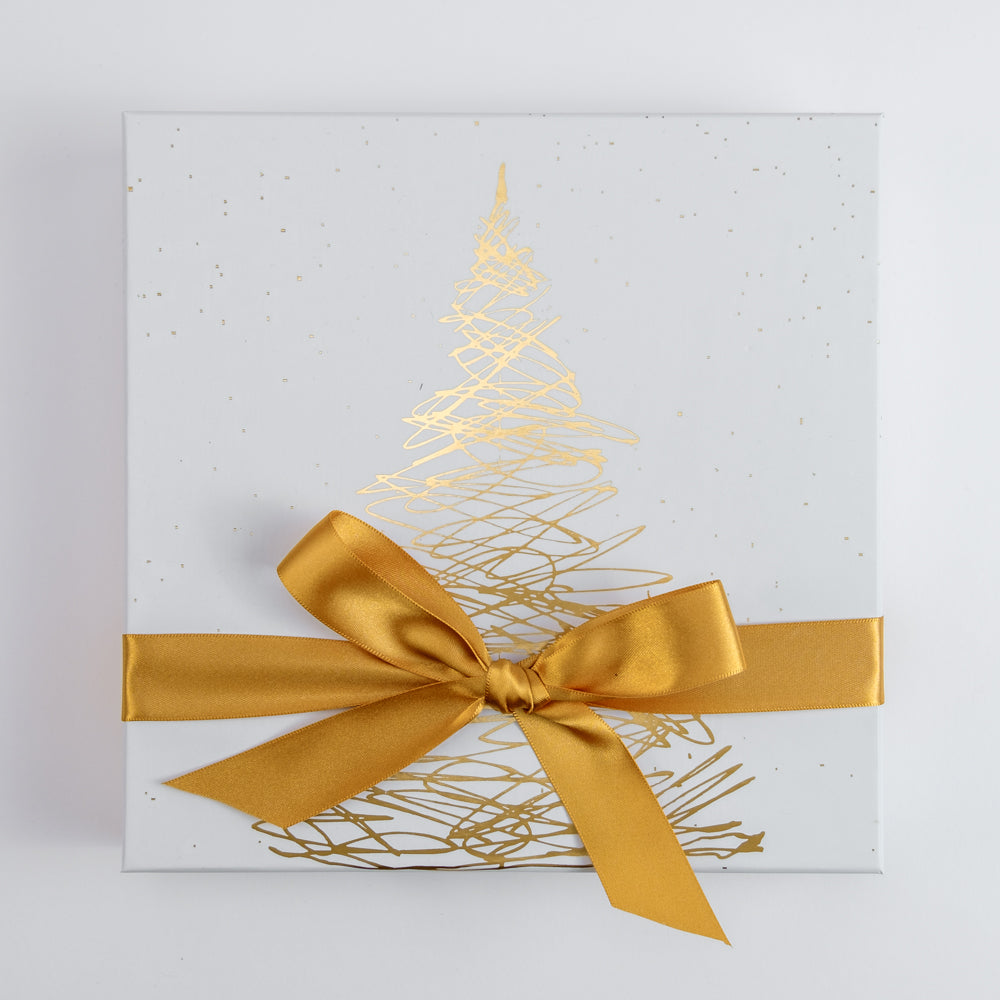 36 Pralinen | "Winterwald" | weiß-gold | vier Motive