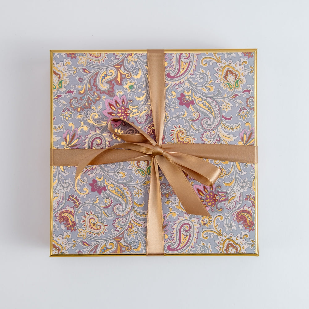 36 Pralinen | weihnachtliches Paisley | vier Farben