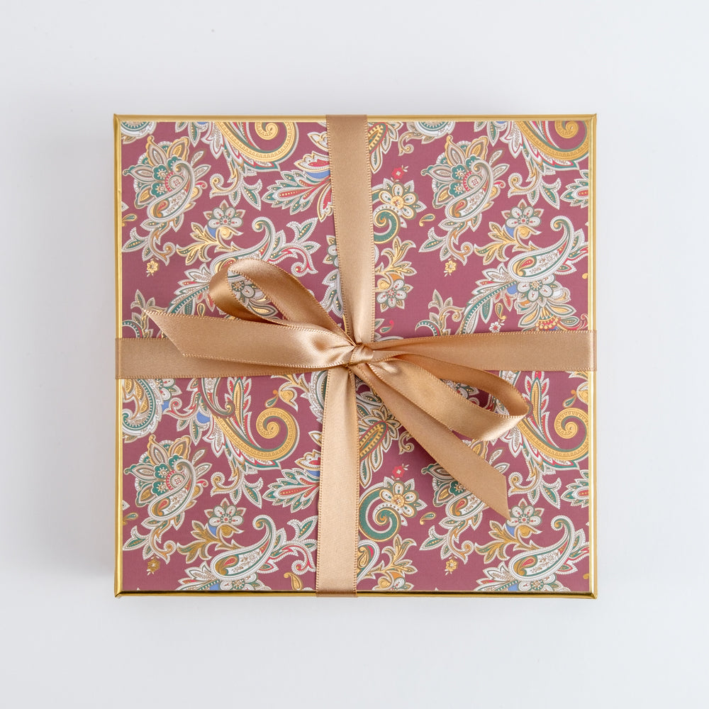 36 Pralinen | weihnachtliches Paisley | vier Farben